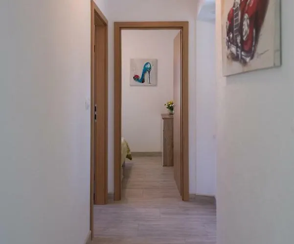 Anatony Apartmán Kaštela